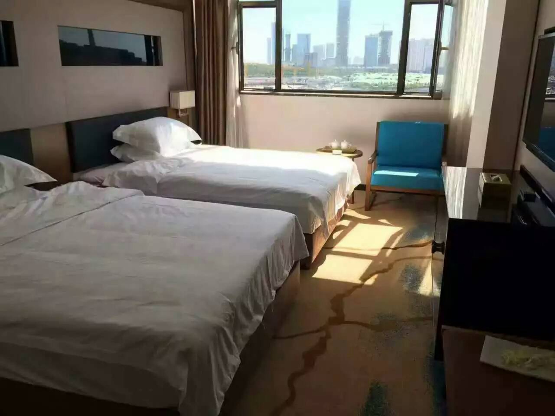 太阳雨客房
